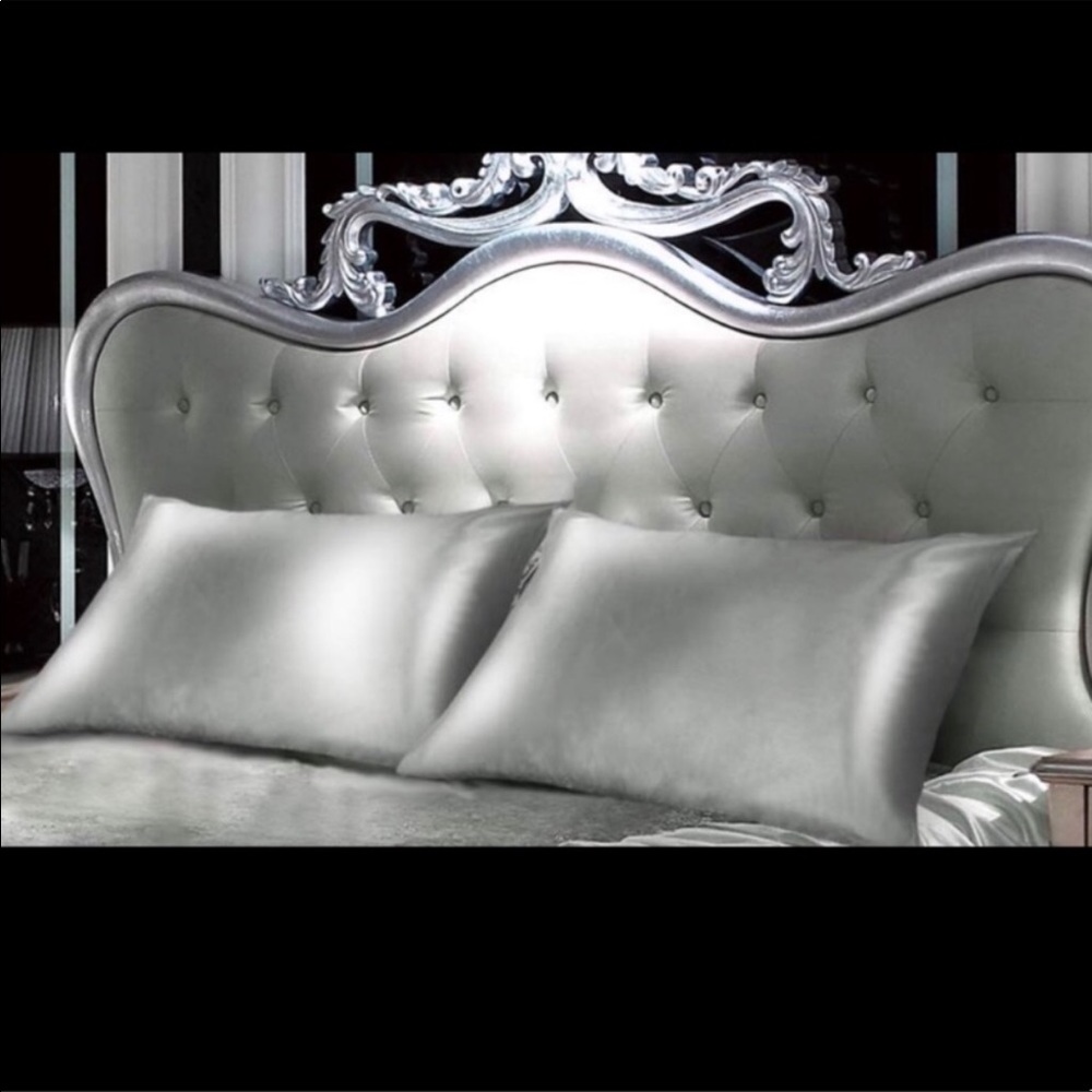 2 Satin Pillow Cases Standard Size NEW
